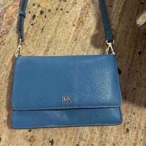 Michael Kors Crossbody purse ￼